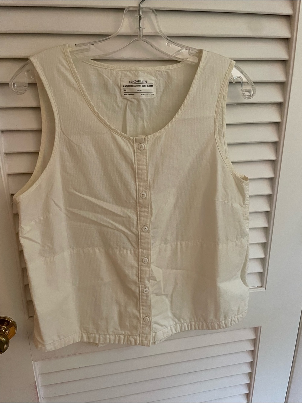 REI Cream Button-Front Sleeveless Top
